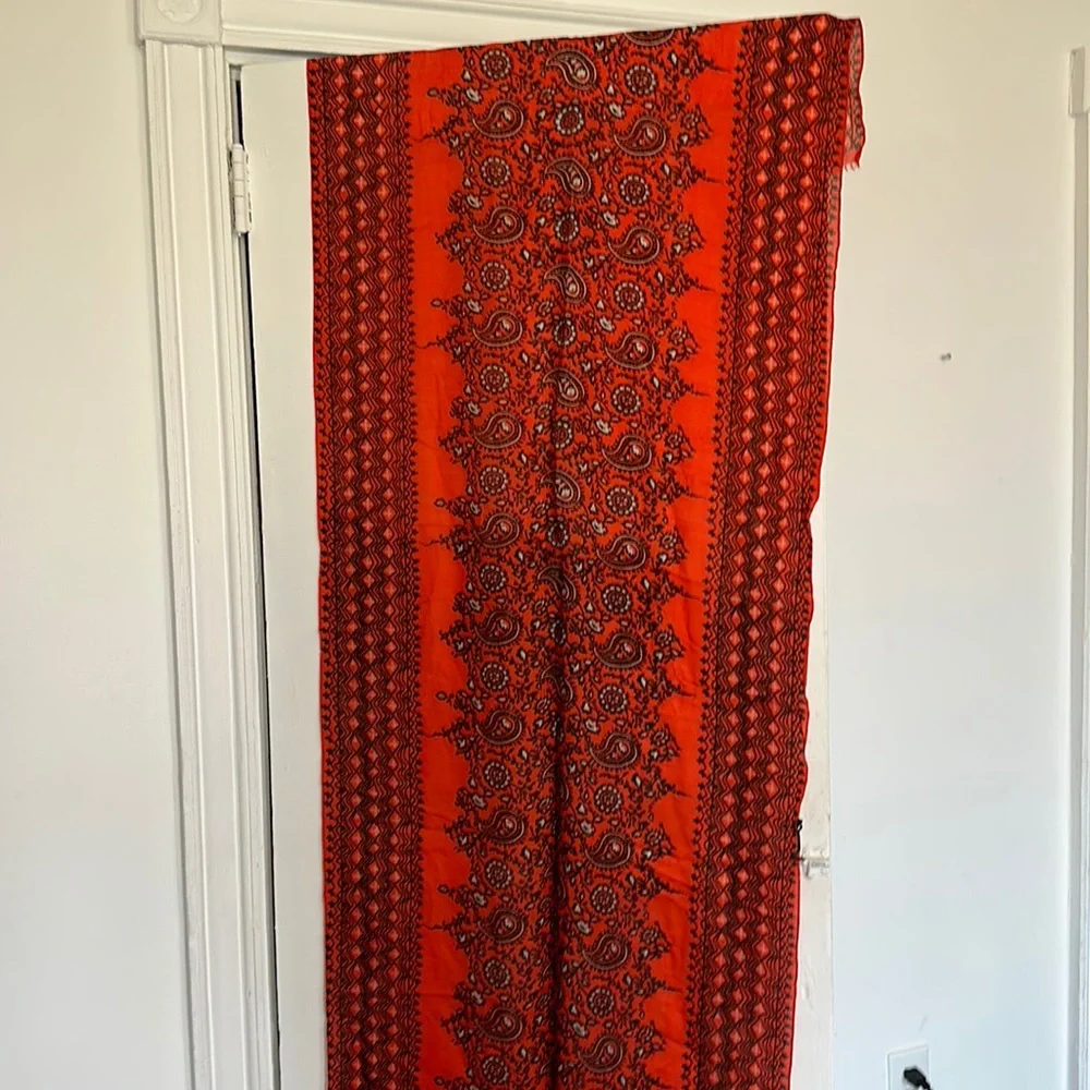 Patterned Scarf - Picture 3 of 7